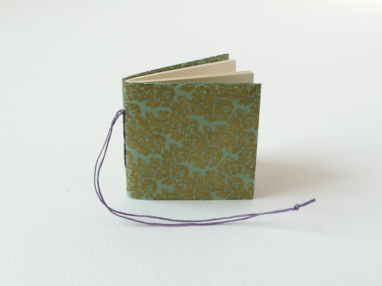 Tiny Book for the Christmas Tree- Lotka Acacia