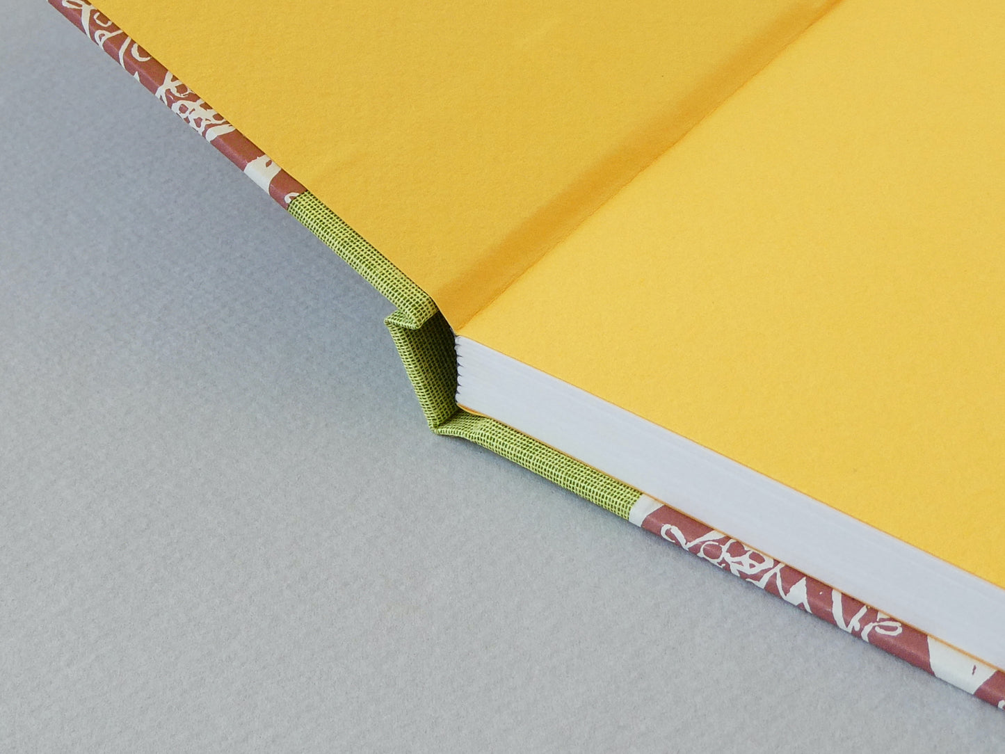 Enid Marx Sketchbook with Ivory pattern and yellow endpaper