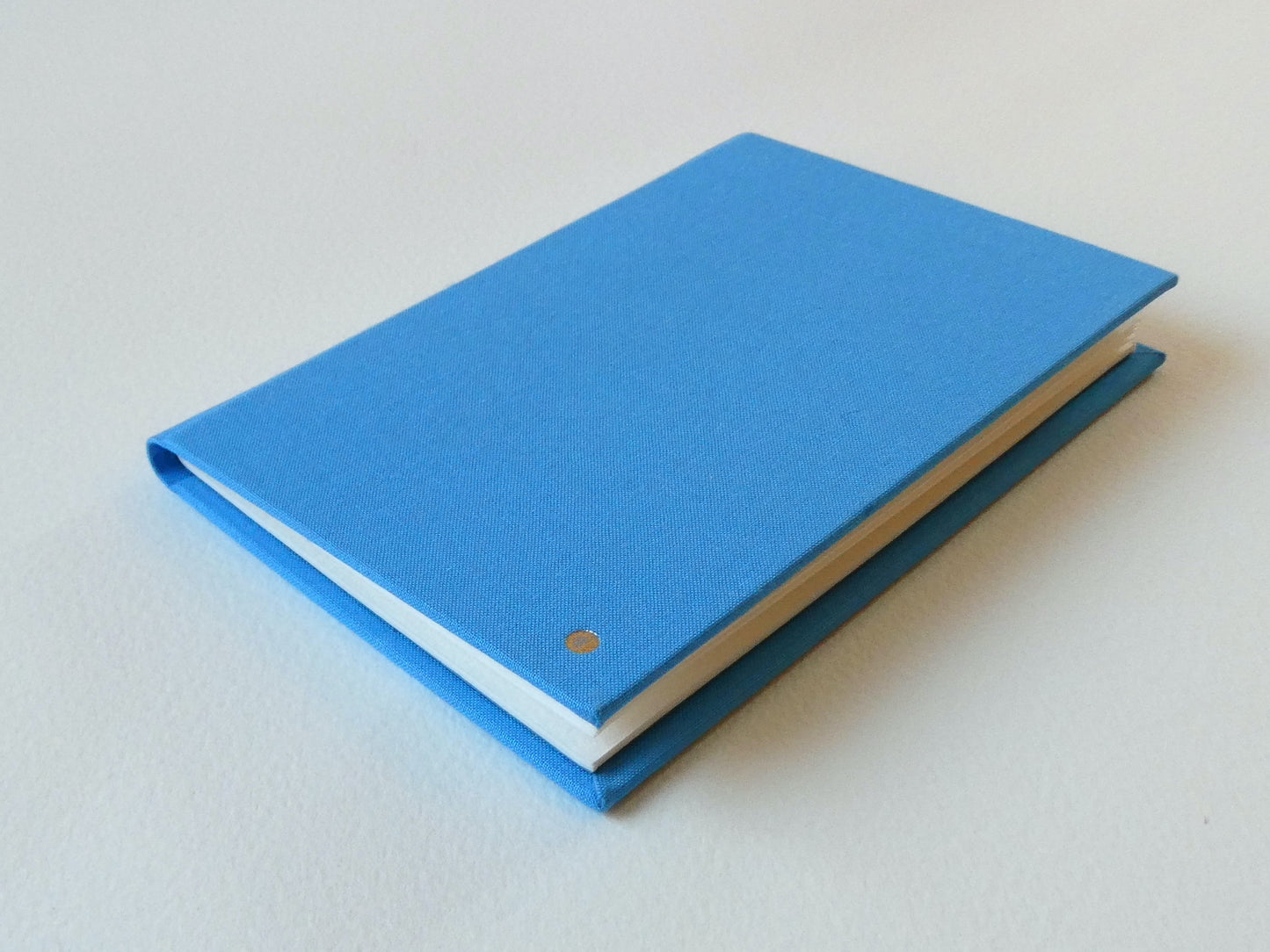 Celandine Books Blue Slim Bright Watercolour Sketchbook foredge