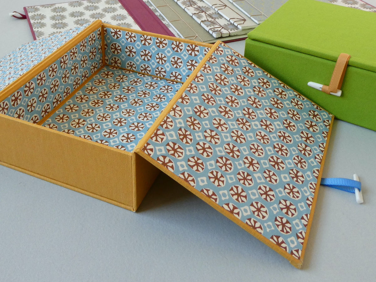 Celandine Books bookbinding workshop Make a Keepsake Box